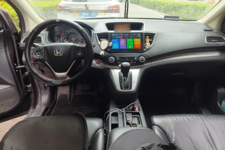 Used Honda CR-V 2013 2.4L four-wheel drive luxury version Center Console