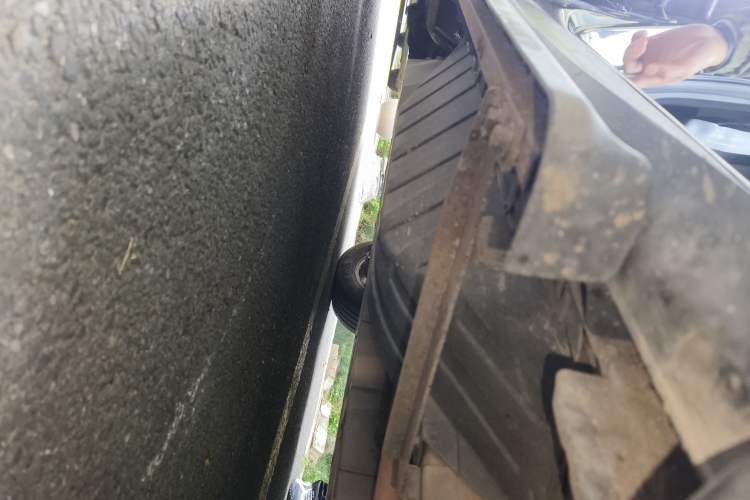 Used Honda CR-V 2013 2.4L four-wheel drive luxury version Chassis Front Right