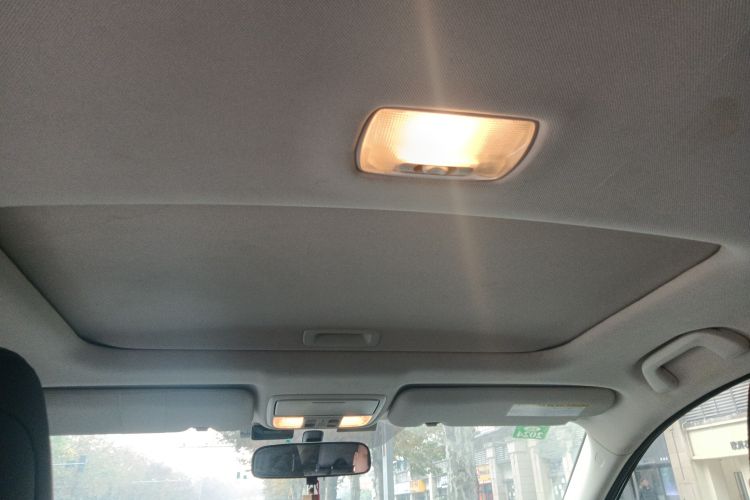Used Honda CR-V 2013 2.4L four-wheel drive luxury version Headliner