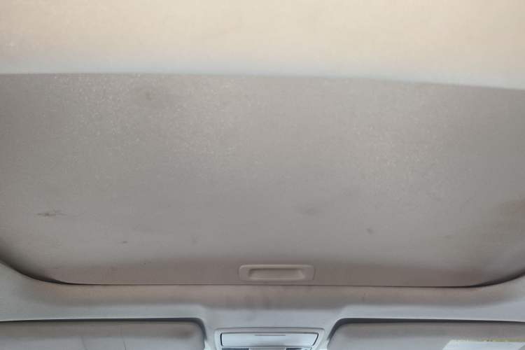 Used Honda CR-V 2013 2.4L four-wheel drive luxury version Headliner