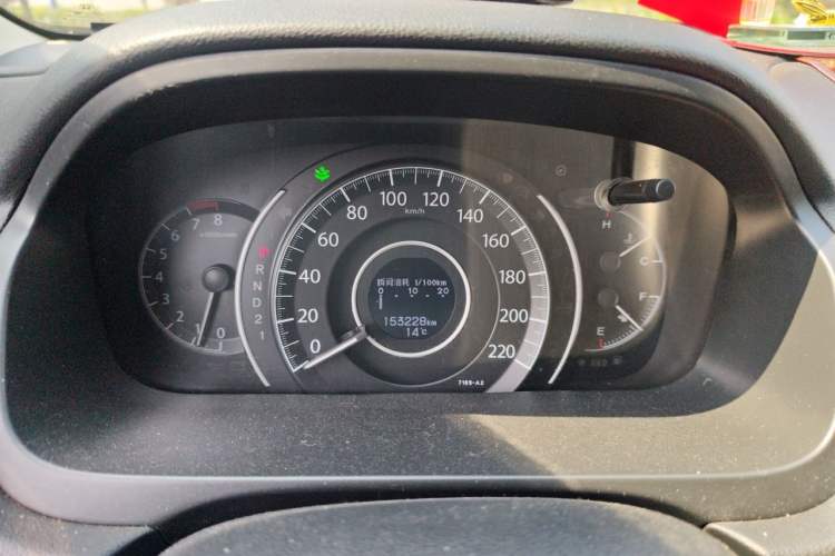 Used Honda CR-V 2013 2.4L four-wheel drive luxury version Instrument Cluster