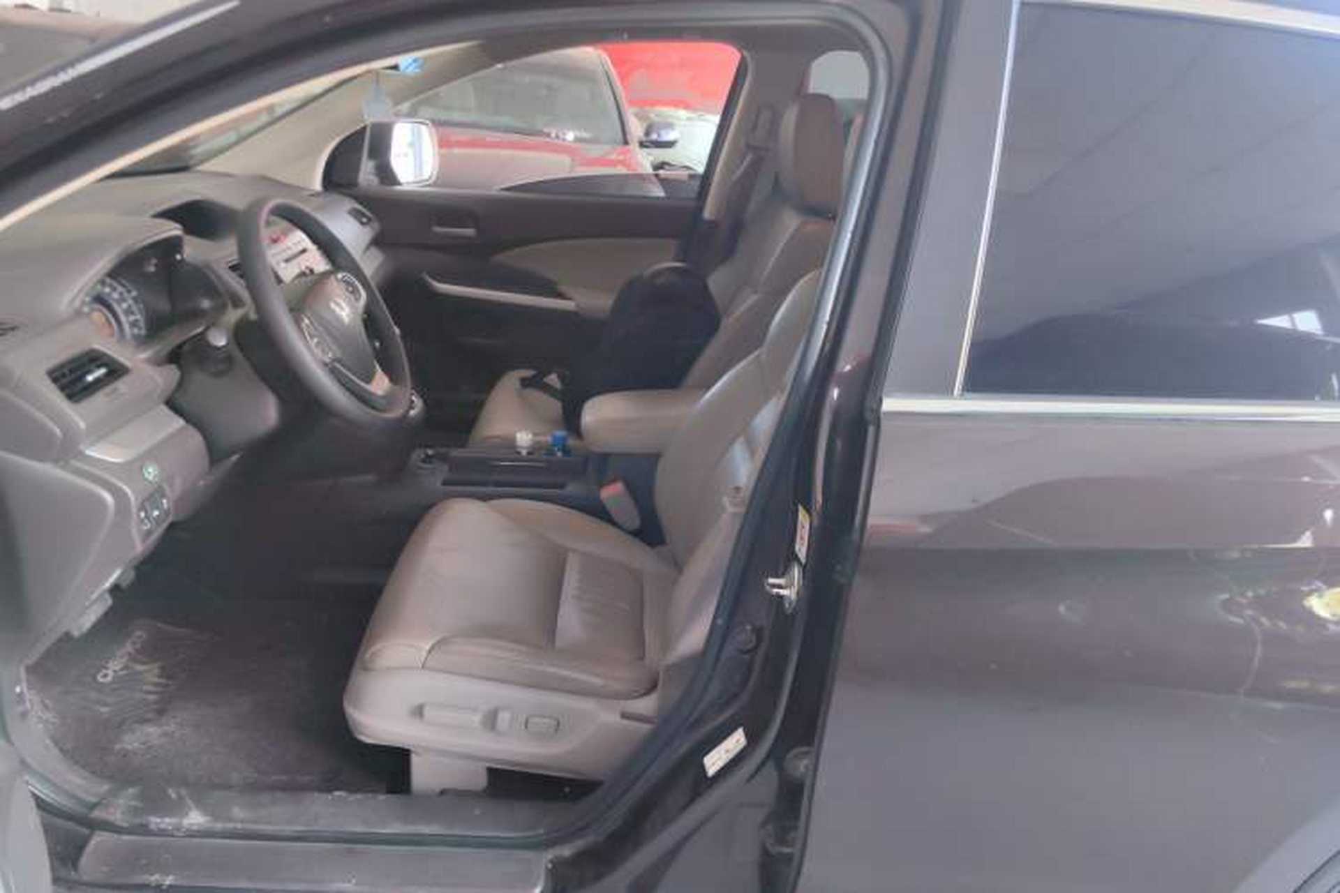 Used Honda CR-V 2013 2.4L two-wheel drive luxury version Left Front Seat