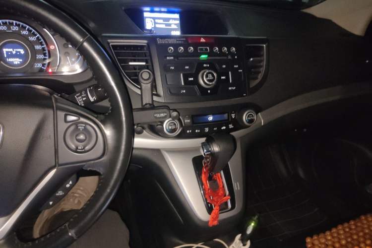 Used Honda CR-V 2013 2.4L two-wheel drive luxury version Audio And AC Panel