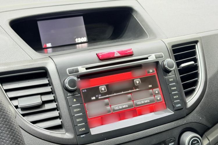 Used Honda CR-V 2013 2.4L four-wheel drive luxury version Audio And AC Panel