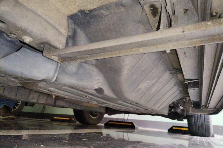 Used Honda CR-V 2013 2.4L four-wheel drive luxury version Chassis Front Left