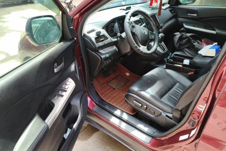 Used Honda CR-V 2013 2.4L two-wheel drive luxury version Driver Seat