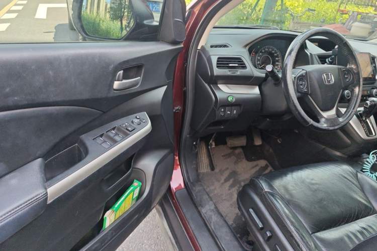 Used Honda CR-V 2013 2.4L four-wheel drive luxury version Driver Seat