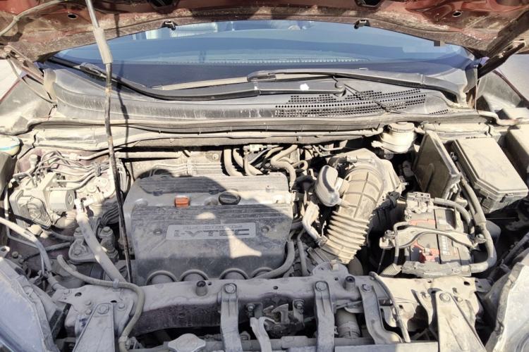 Used Honda CR-V 2013 2.4L four-wheel drive luxury version Engine Bay
