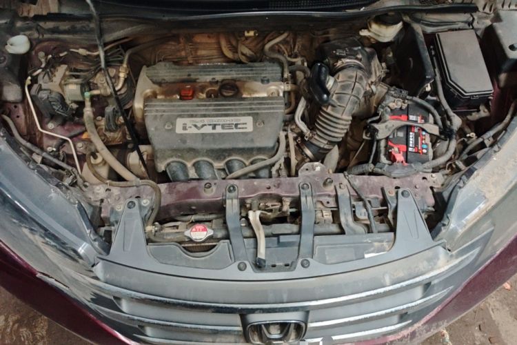 Used Honda CR-V 2013 2.4L two-wheel drive luxury version Engine Bay