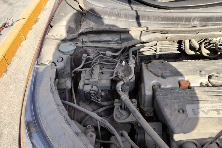 Used Honda CR-V 2013 2.4L four-wheel drive luxury version Engine Bay Right