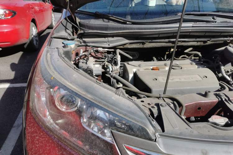 Used Honda CR-V 2013 2.4L two-wheel drive luxury version Engine Bay Right