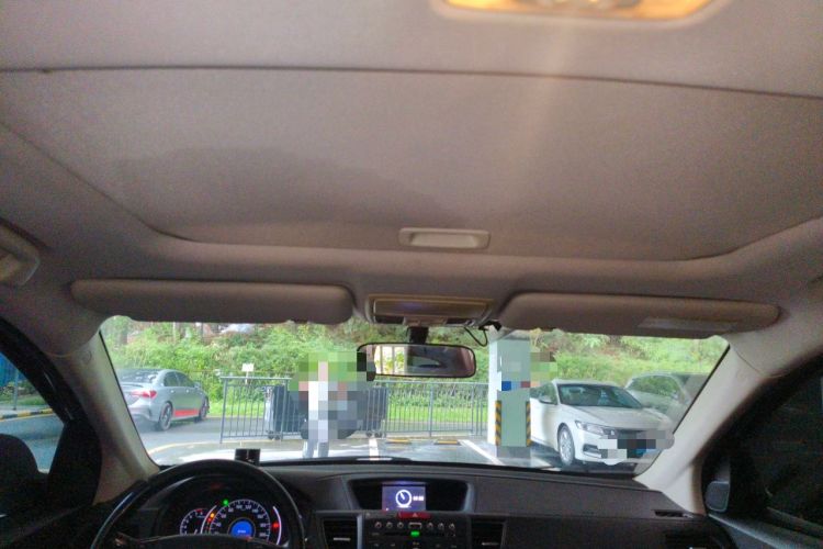 Used Honda CR-V 2013 2.4L four-wheel drive luxury version Headliner