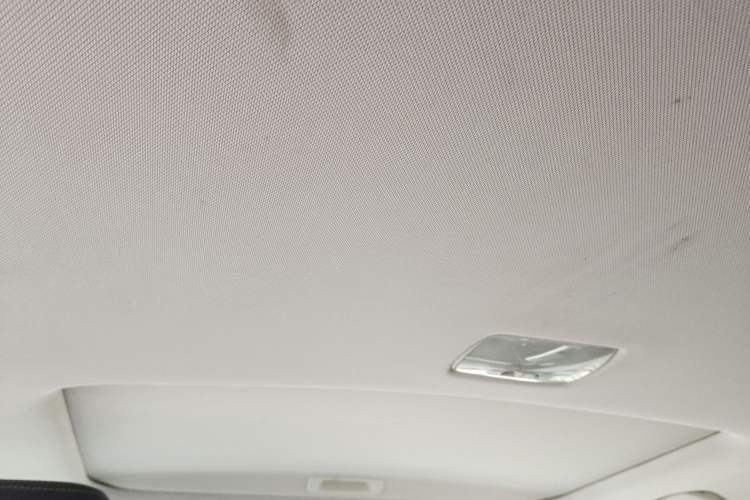 Used Honda CR-V 2013 2.4L four-wheel drive luxury version Headliner