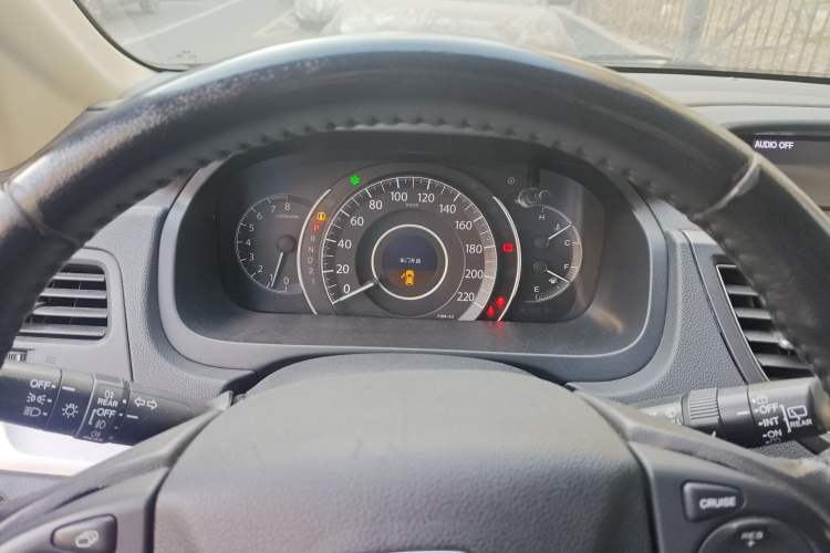 Used Honda CR-V 2013 2.4L four-wheel drive luxury version Instrument Cluster
