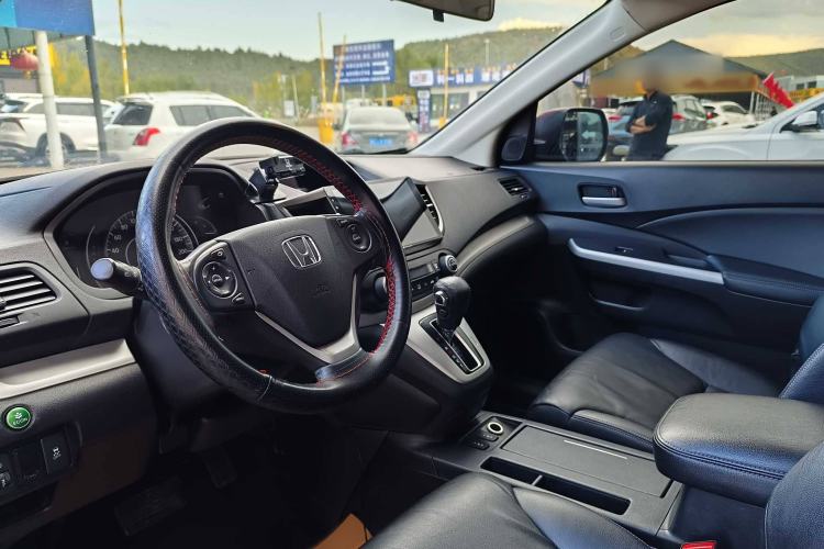 Used Honda CR-V 2013 2.4L two-wheel drive luxury version Interior 1
