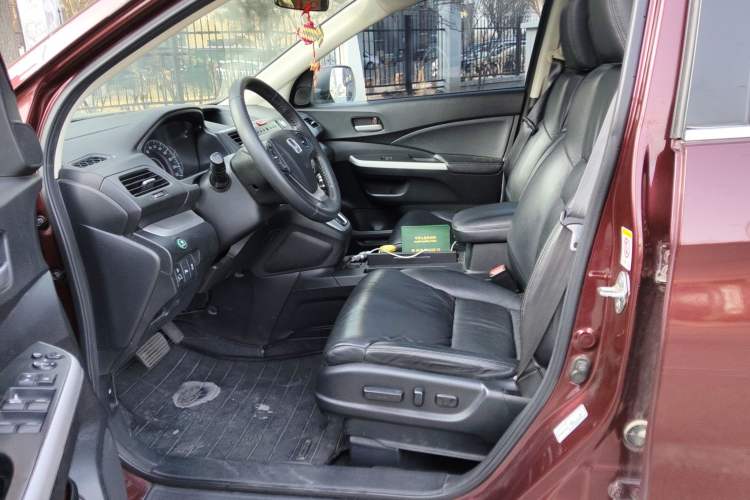 Used Honda CR-V 2013 2.4L four-wheel drive luxury version Left Front Seat