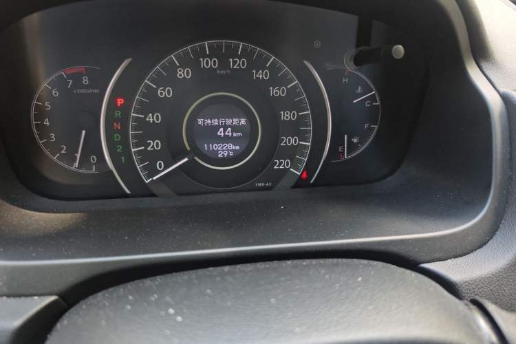 Used Honda CR-V 2013 2.4L four-wheel drive luxury version Odometer Close Up
