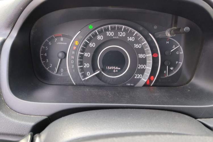 Used Honda CR-V 2013 2.4L four-wheel drive luxury version Odometer Close Up
