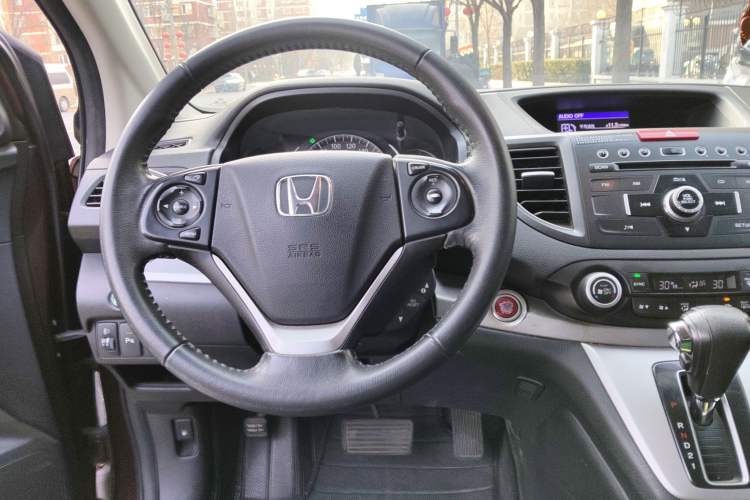 Used Honda CR-V 2013 2.4L four-wheel drive luxury version Steering Wheel