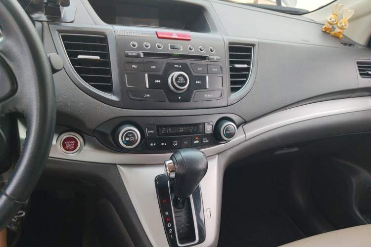 Used Honda CR-V 2013 2.4L two-wheel drive luxury version Audio And AC Panel