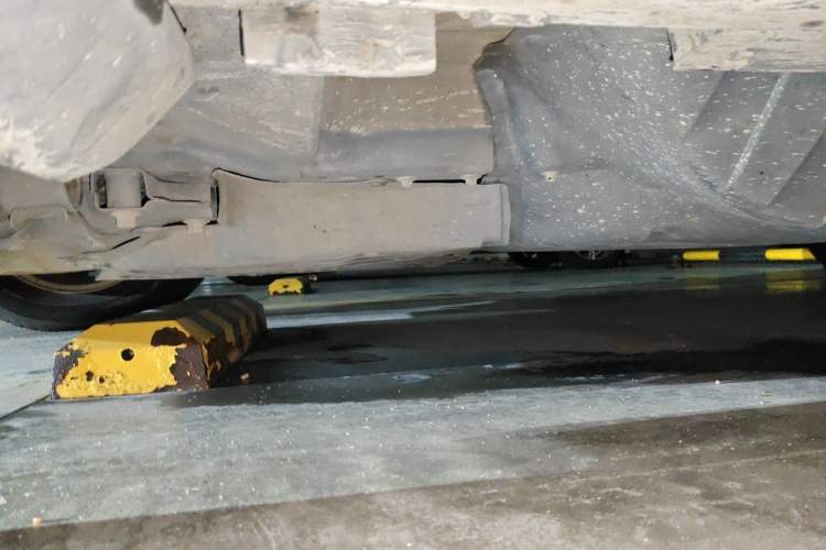 Used Honda CR-V 2013 2.0L 2WD Classic Edition Chassis Front Left
