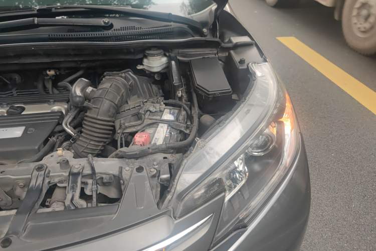 Used Honda CR-V 2013 2.4L four-wheel drive luxury version Engine Bay Left