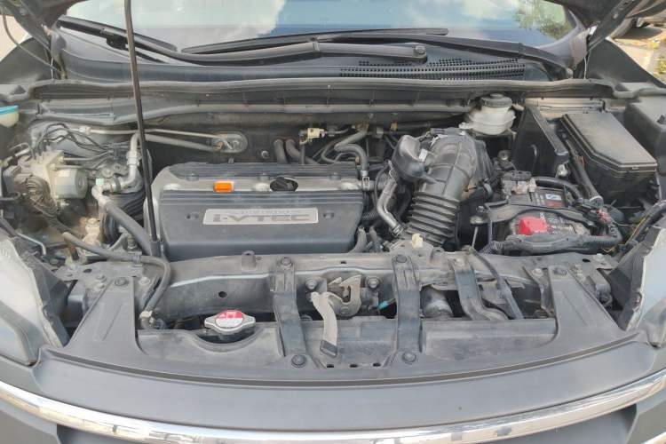 Used Honda CR-V 2013 2.4L two-wheel drive luxury version Engine Bay