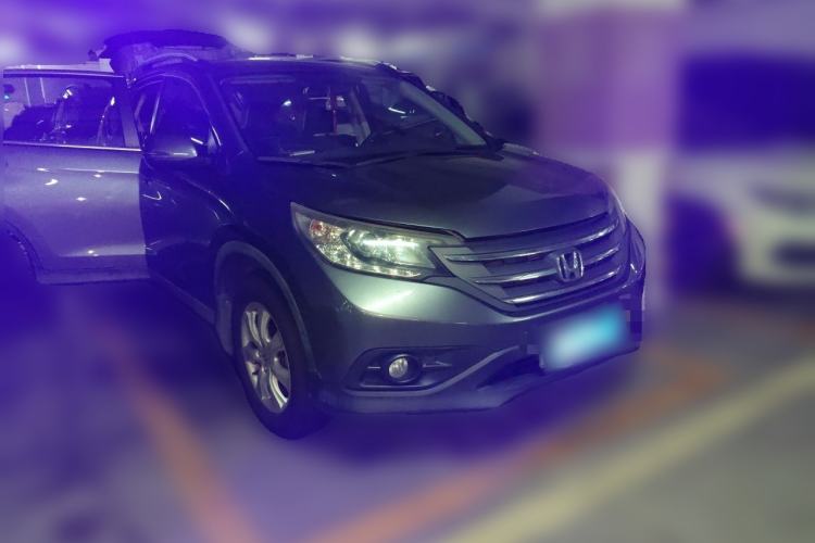 Used Honda CR-V 2013 2.0L 2WD Classic Edition Front Right 45 Deg