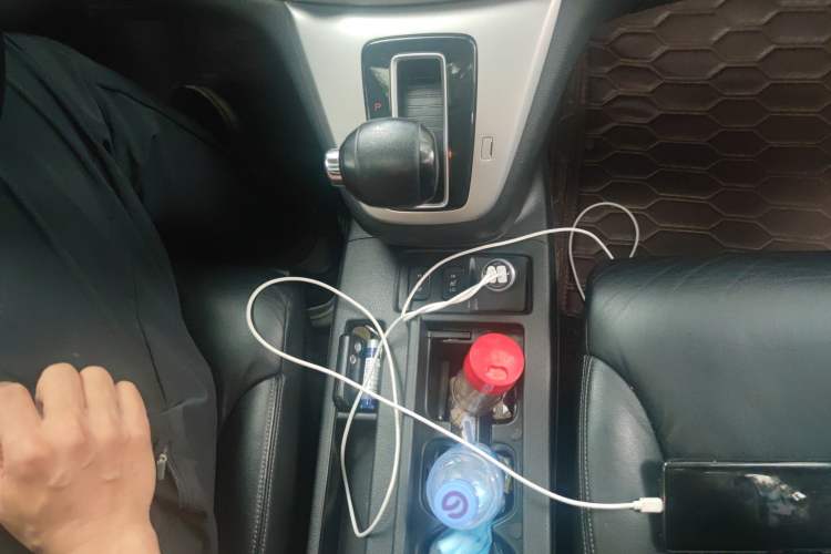 Used Honda CR-V 2013 2.4L four-wheel drive luxury version Gear Lever