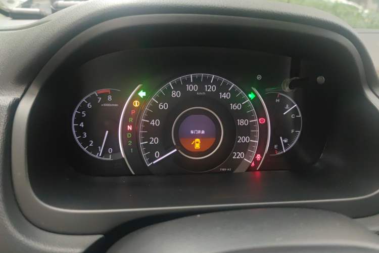 Used Honda CR-V 2013 2.4L four-wheel drive luxury version Instrument Cluster