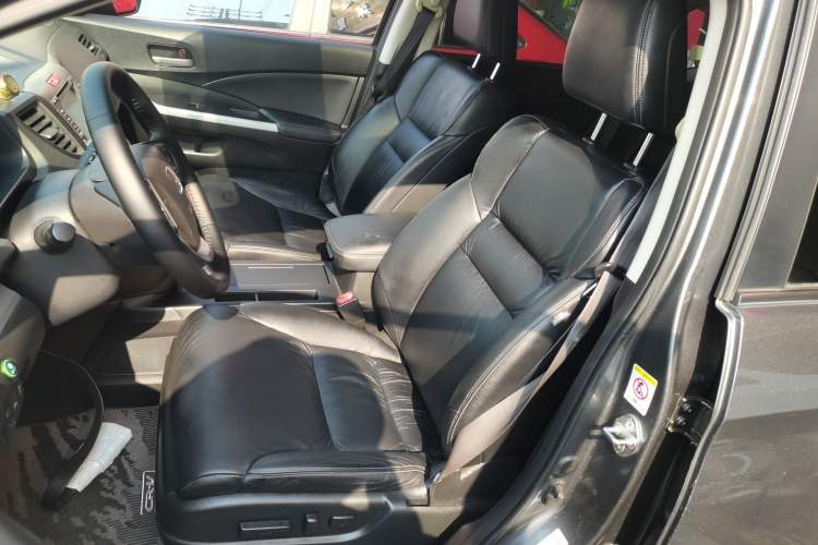 Used Honda CR-V 2013 2.4L four-wheel drive luxury version Left Front Seat