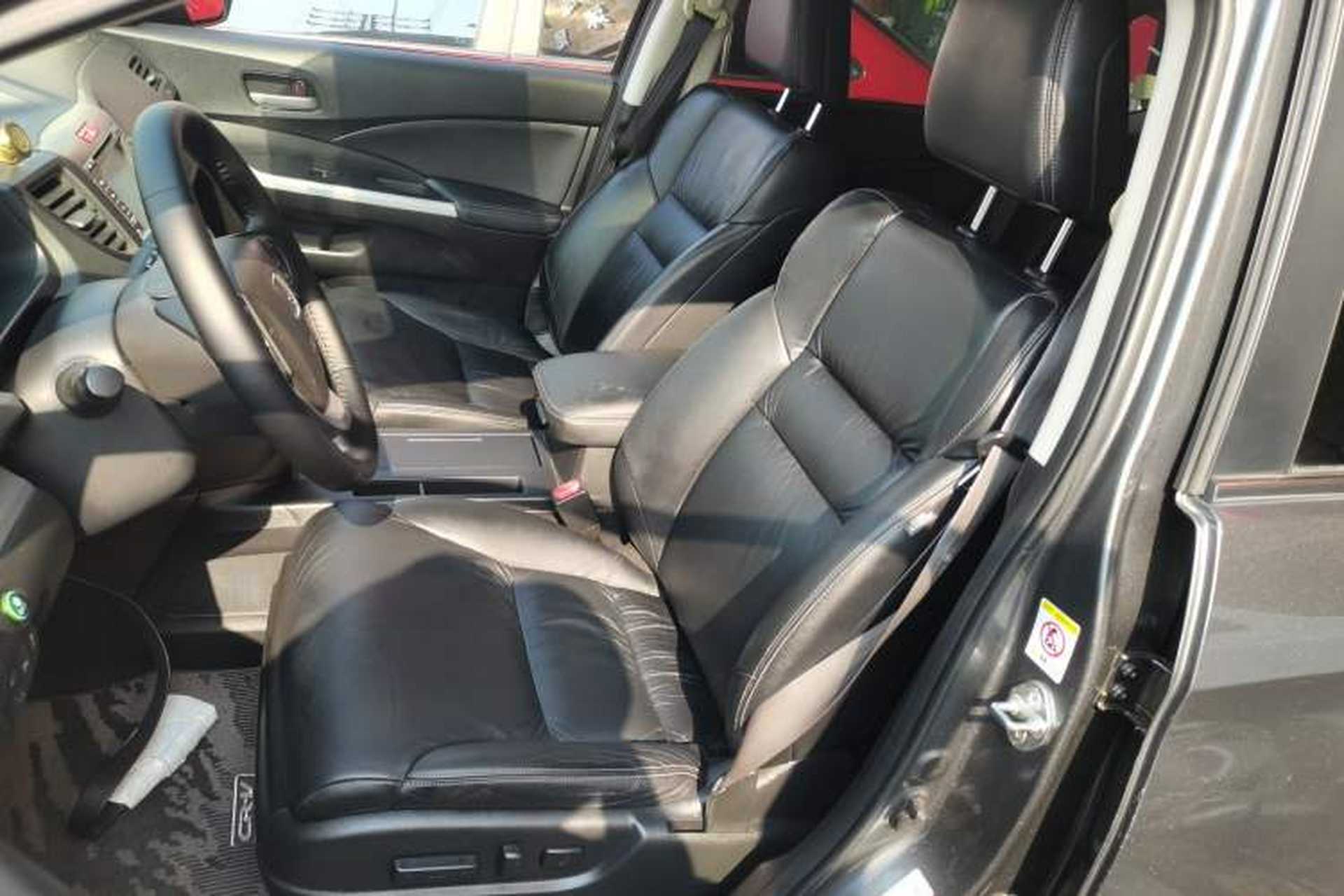 Used Honda CR-V 2013 2.4L four-wheel drive luxury version Left Front Seat