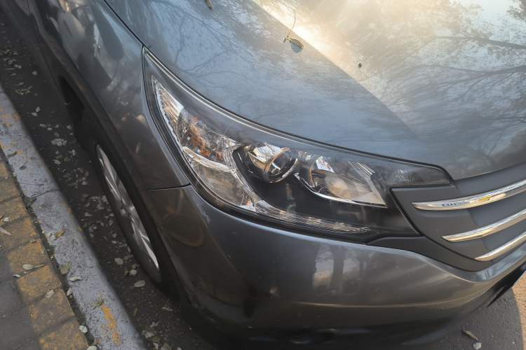 Used Honda CR-V 2013 2.4L four-wheel drive luxury version Right Front Headlight