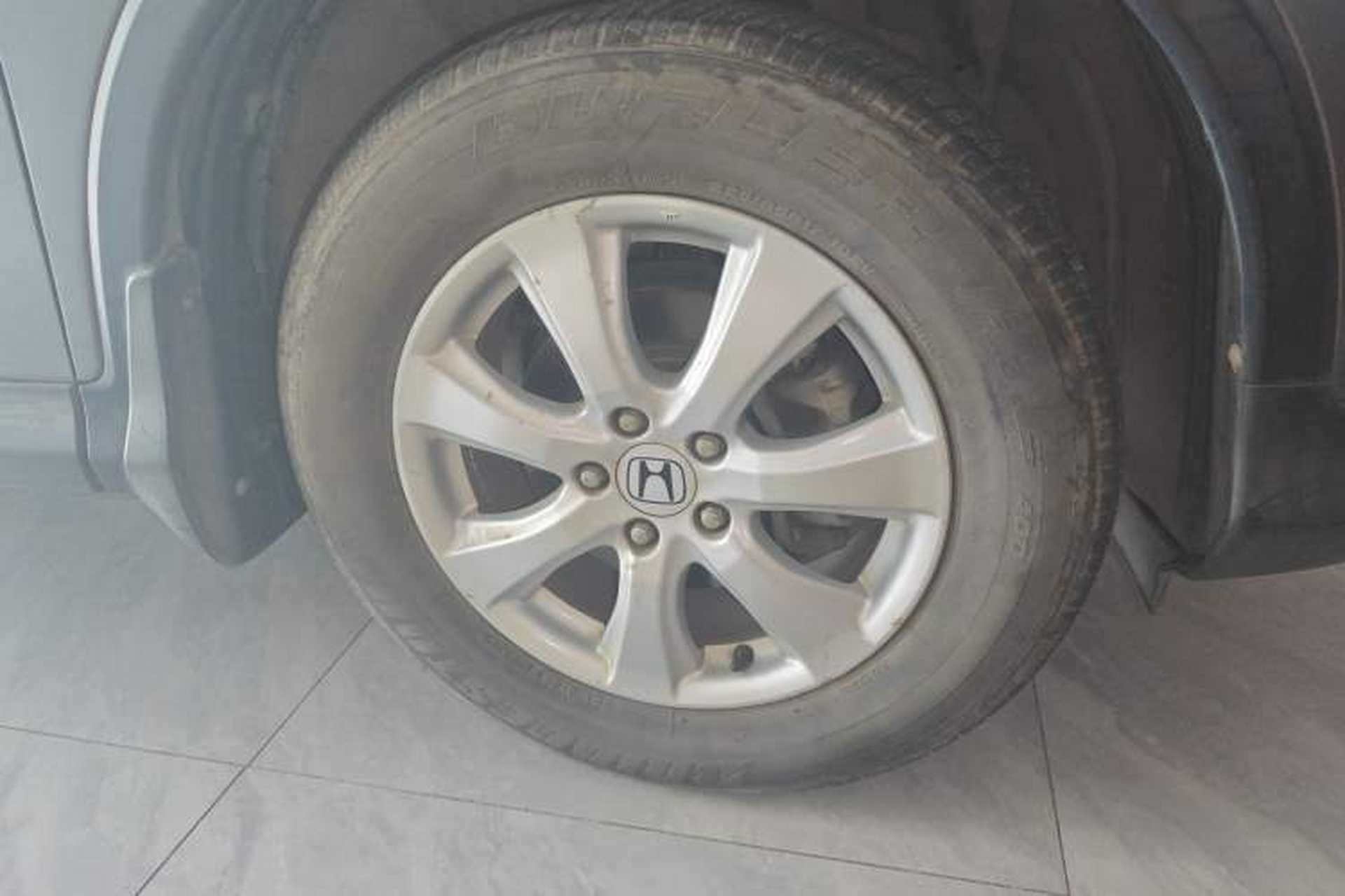 Used Honda CR-V 2013 2.0L 2WD Classic Edition Right Front Wheel Hub
