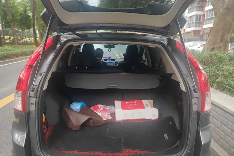 Used Honda CR-V 2013 2.4L four-wheel drive luxury version Trunk