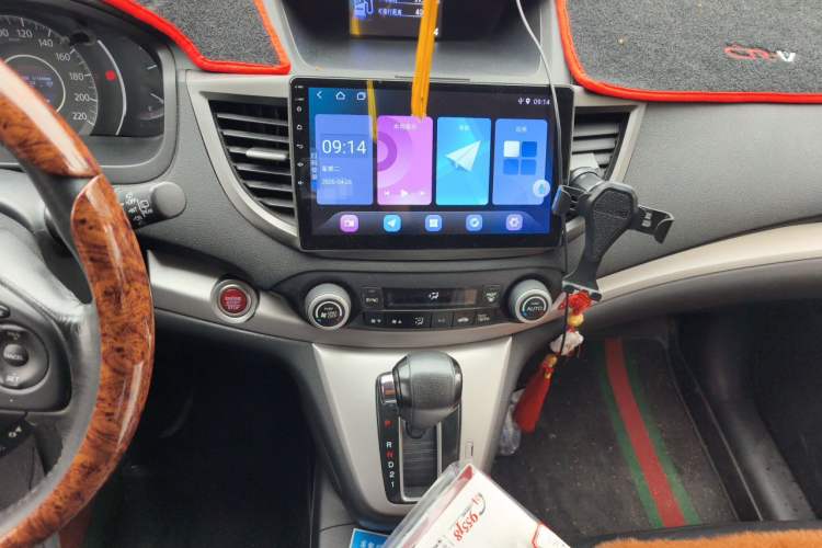Used Honda CR-V 2013 2.4L four-wheel drive luxury version Audio And AC Panel