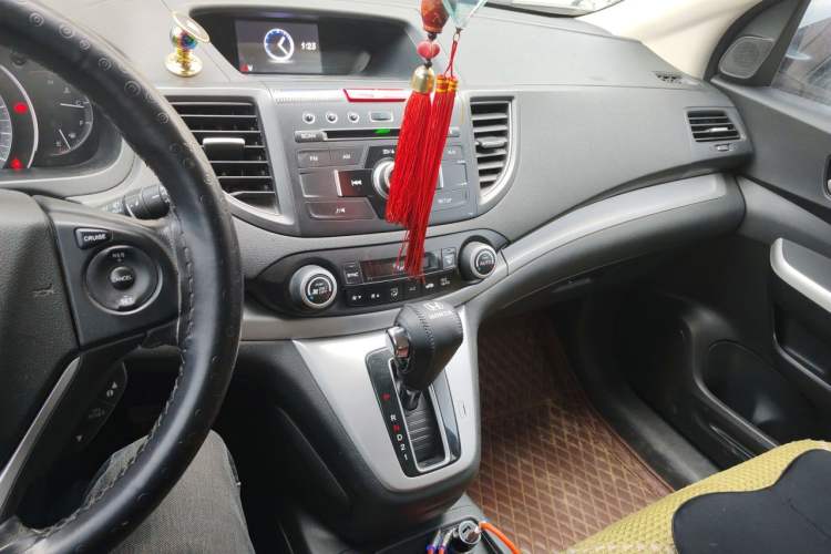 Used Honda CR-V 2013 2.4L two-wheel drive luxury version Audio And AC Panel