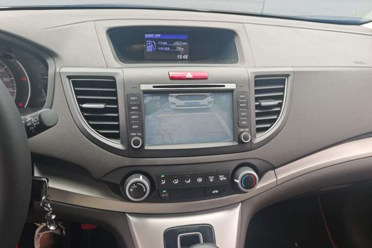 Used Honda CR-V 2013 2.0L 2WD Classic Edition Audio And AC Panel
