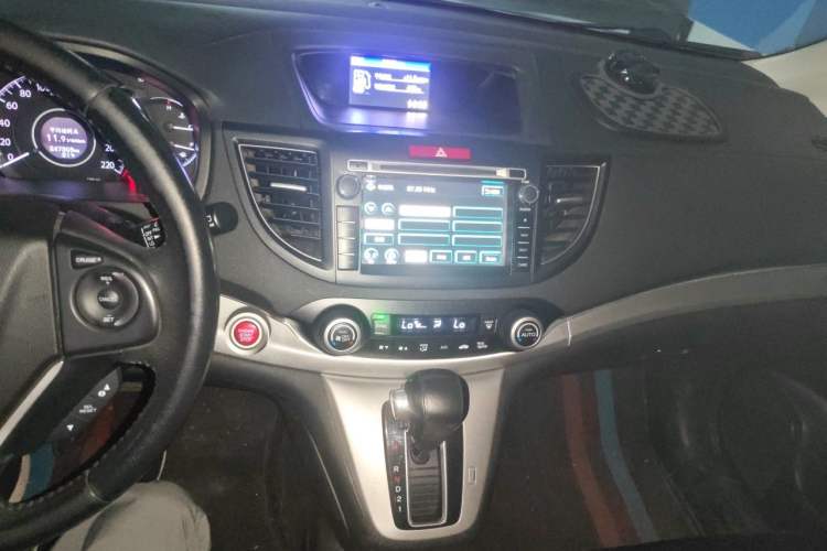 Used Honda CR-V 2013 2.4L four-wheel drive luxury version Audio And AC Panel