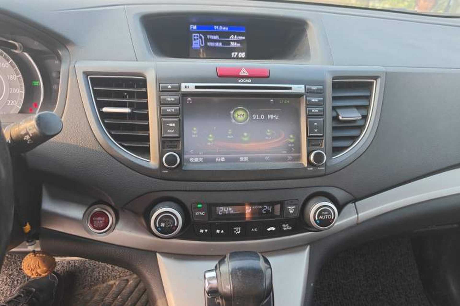 Used Honda CR-V 2013 2.4L two-wheel drive luxury version Audio And AC Panel