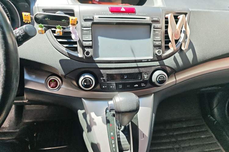 Used Honda CR-V 2013 2.4L four-wheel drive luxury version Audio And AC Panel