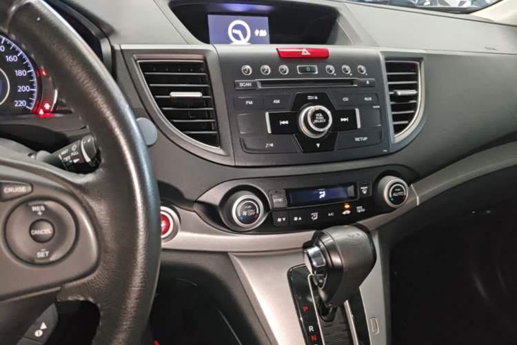 Used Honda CR-V 2013 2.4L two-wheel drive luxury version Audio And AC Panel