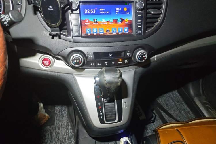 Used Honda CR-V 2013 2.4L two-wheel drive luxury version Audio And AC Panel