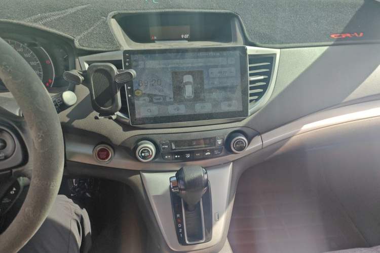 Used Honda CR-V 2013 2.4L four-wheel drive luxury version Audio And AC Panel