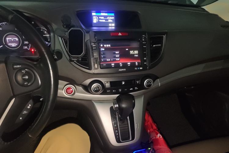 Used Honda CR-V 2013 2.4L four-wheel drive luxury version Audio And AC Panel