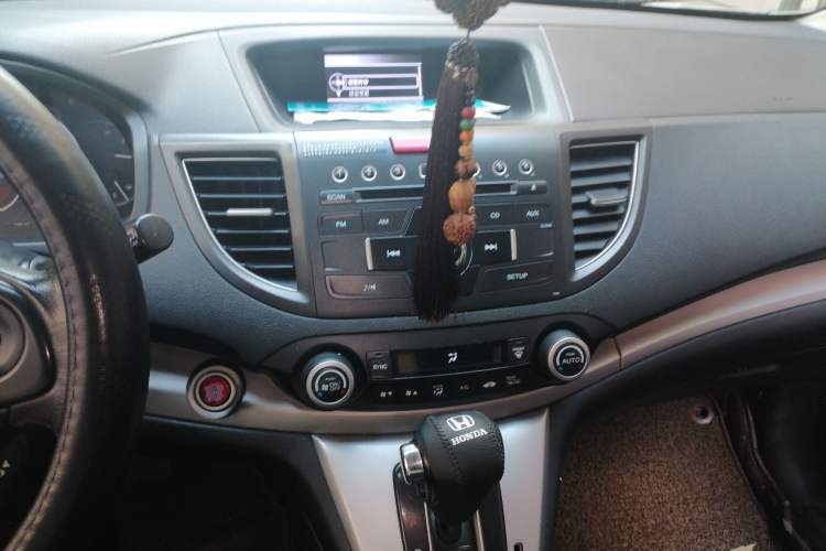 Used Honda CR-V 2013 2.4L two-wheel drive luxury version Audio And AC Panel