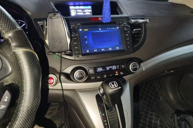 Used Honda CR-V 2013 2.4L two-wheel drive luxury version Audio And AC Panel
