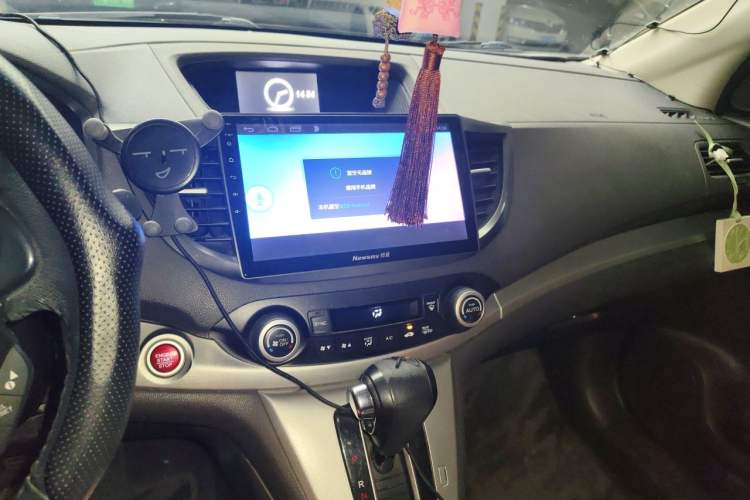 Used Honda CR-V 2013 2.4L two-wheel drive luxury version Audio And AC Panel
