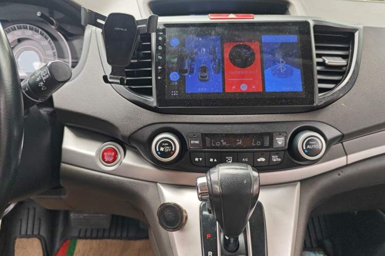 Used Honda CR-V 2013 2.4L two-wheel drive luxury version Audio And AC Panel