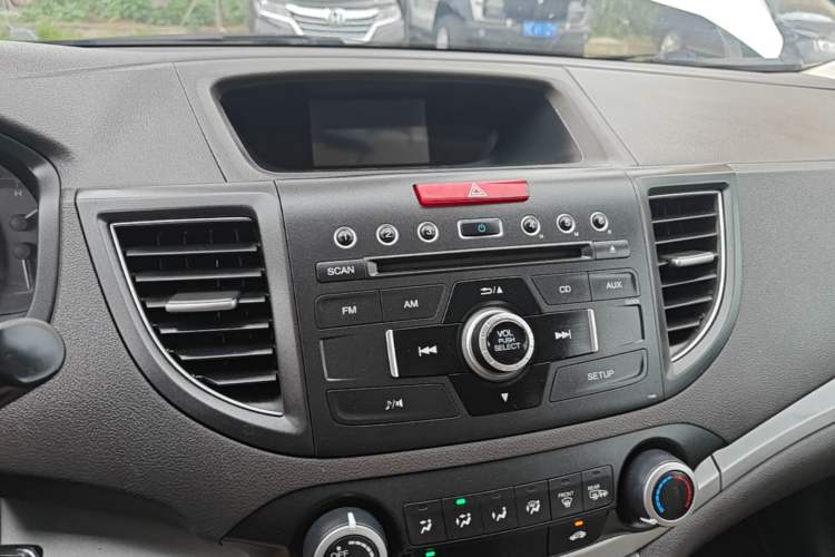 Used Honda CR-V 2013 2.0L 2WD Classic Edition Audio And AC Panel